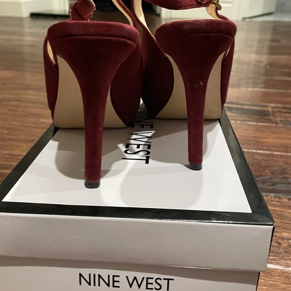 Ladies sling back by Nine West - Picture 2 of 4